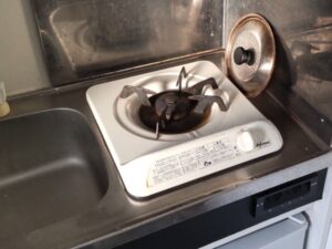 広島キッチン取付け隊　賃貸ミニキッチン1口コンロ交換　施工前